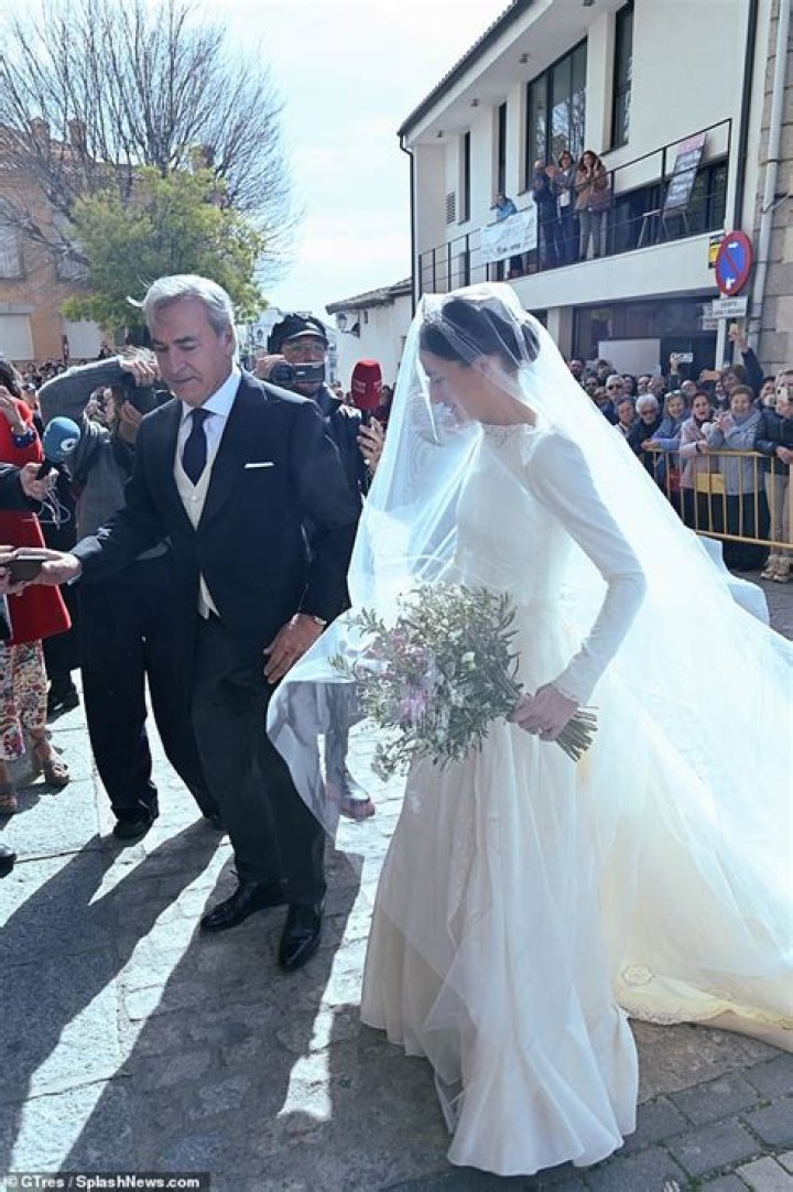 A Deep Dive Into Ana Sainz's Husband: Who Is He?