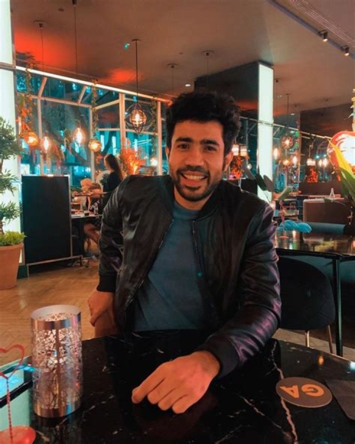 Exploring The Height Of Abhishek Upmanyu: A Comedian's Journey