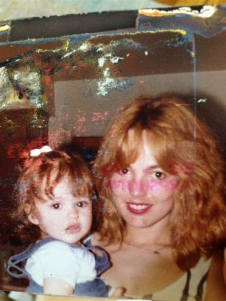Exploring The Joys Of Minka Kelly's Baby Journey