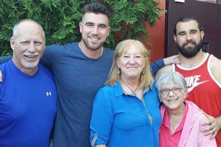 Jonathan Knight's Parents: Still Married And Supporting Their Son's Dreams
