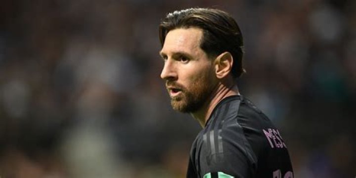 Messi's Adorable Moment With Baby Jamal | Unforgettable Encounter