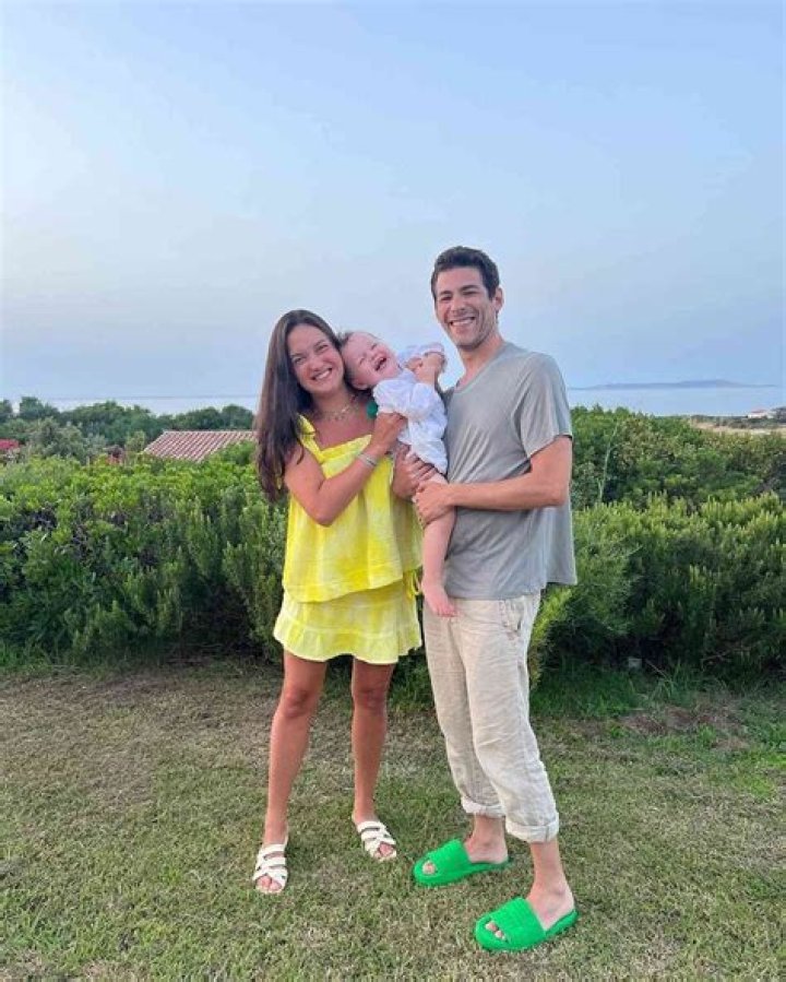 Unraveling The Family Ties: Hailey Bieber's Siblings
