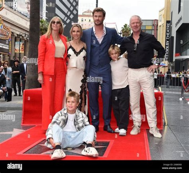 Unveiling The Life Of Craig Hemsworth: A Family Legacy
