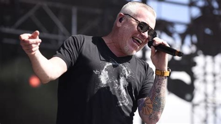 Unveiling The Life Of The Smash Mouth Lead Singer: A Journey Through Music And Fame